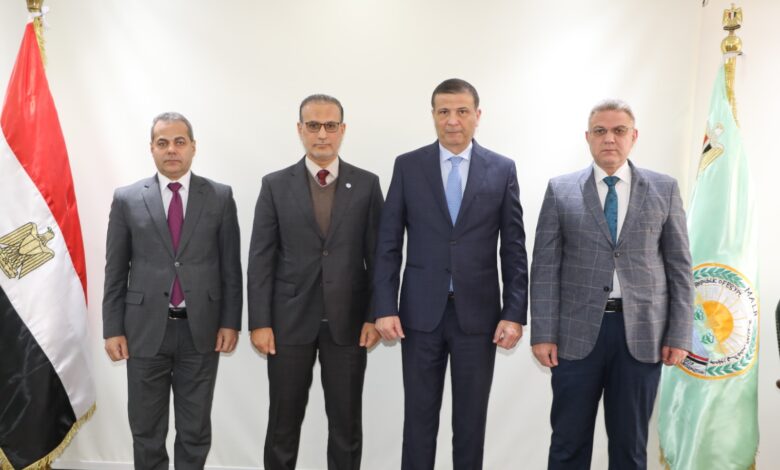 وزير الزراعة يبحث مع "مكافحة الجراد الصحراوي" سبل تعزيز التعاون الإقليمي