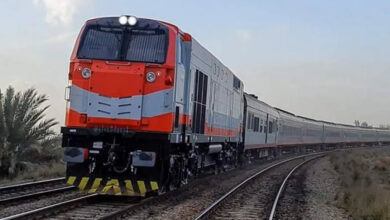 بيان عاجل من السكك الحديدية بشأن حادث قطار بعربة نقل بين العلمين وسيدي عبدالرحمن