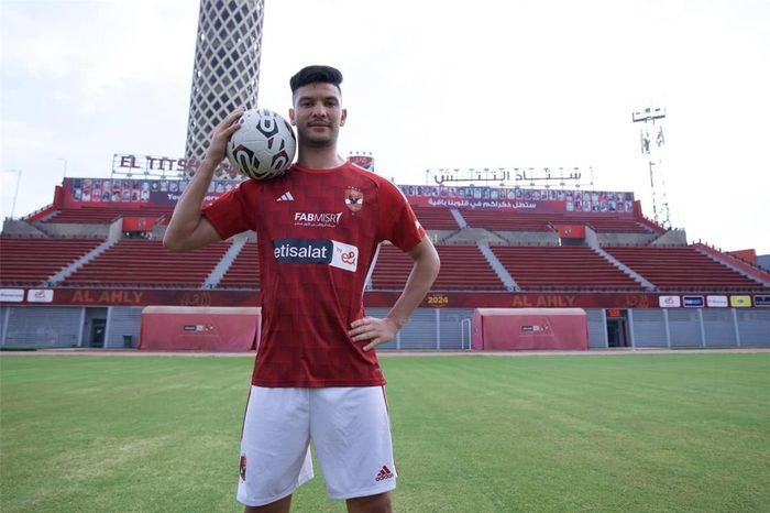 أزمة كبيرة فى الأهلي بسبب أشرف داري