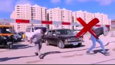 النقل تناشد المواطنين المشاركة في التوعية بضروة الالتزام بعدم اقتحام المزلقان او السير عكس الاتجاه