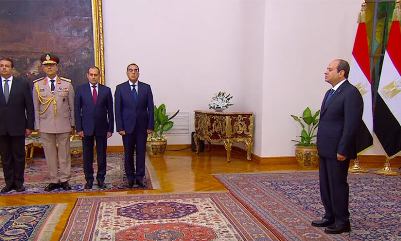 أداء المحافظين ونواب المحافظين الجدد اليمين الدستورية امام الرئيس السيسى