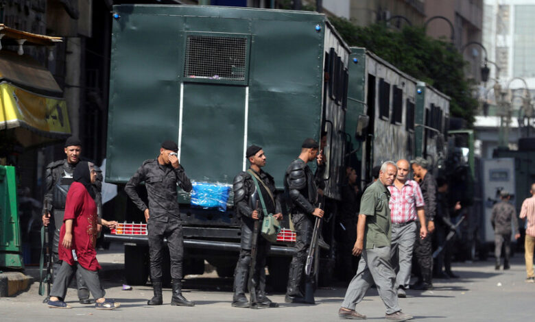 زوج وأشقاءه ينهوت حياة شقيق زوجته وهو خارج من صلاه التراويح بالغربية