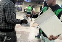 مترو الأنفاق :تم الإنتهاء من توزيع مائة وخمسون ألف وجبة خفيفة لإفطار صائم بعدد من محطات التبادلية