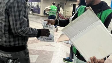مترو الأنفاق :تم الإنتهاء من توزيع مائة وخمسون ألف وجبة خفيفة لإفطار صائم بعدد من محطات التبادلية