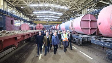 وزير النقل يتفقد ورش عربات جبل الزيتون بالإسكندرية المتخصصة في إجراء العمرات والتطوير