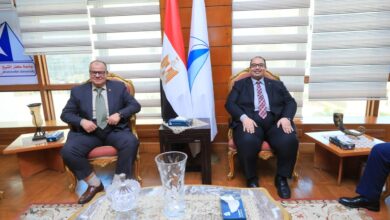 نقيب المحامين بالمحافظة يهنئ رئيس جامعة كفر الشيخ بصدور القرار الجمهوري