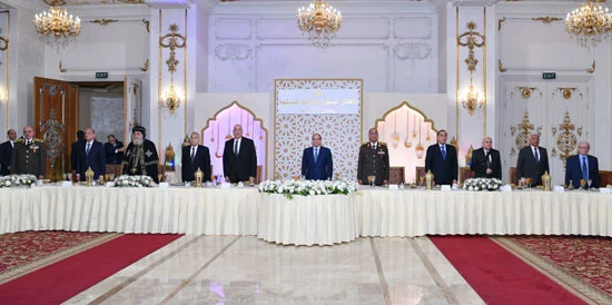 الرئيس السيسى للمصريين: نحن نشعر بكم ونبذل أقصى جهد لتحسين الحال والأوضاع