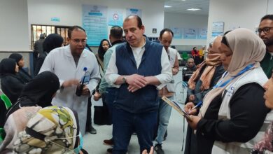 نائب وزير الصحة يتفقد منشآت أسوان ميدانيًا ويوجه بإجراءات تصحيحية عاجلة