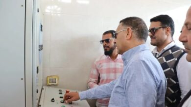 إطلاق التيار الكهربائي بمحطة صرف صحي "كفر النخلة" بطوخ