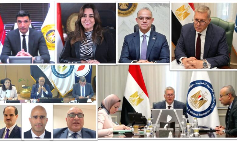 مجلس إدارة هيئة البترول يعقد اجتماعه برئاسة وزير البترول بمشاركة وزراء التنمية والبيئة والاستثمار والصناعة