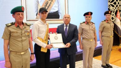 الأكاديمية العسكرية المصرية تنظم مراسم الإحتفال بتخرج دورات تدريبية للمرشحين للعمل بوزارة النقل