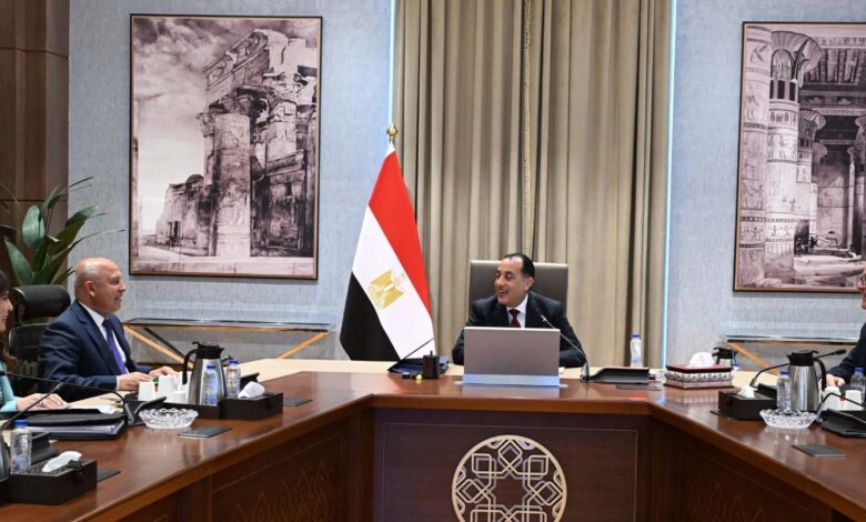 مدبولي يتابع موقف ترشيد استهلاك المواد البترولية في عدد من المشروعات الحكومية