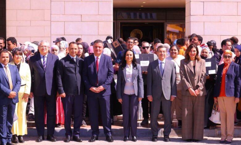 وزيرة التضامن : 50 «لاب توب ناطق» للطلاب ذوي الإعاقة البصرية بجامعة عين شمس