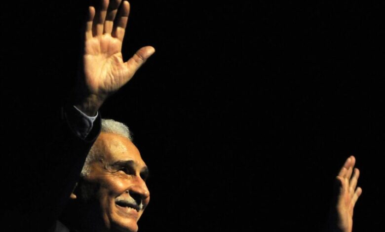 انتكاسة صحية مفاجئة للفنان عبد الرحمن أبو زهرة ودخوله في حالة فقدان للوعي