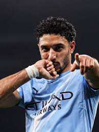 أستون فيلا يستعد للتعاقد مع مرموش فى المركاتو الصيفى القادم