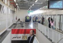 إقبالاً كبيراً وتوافداً مستمراً من المواطنين بمونوريل شرق النيل لليوم الثانى