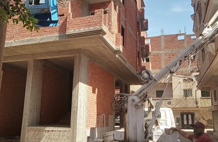 رفع كفاءة الانارة العامة بالطرق الرئيسية بمداخل مدينة قلين