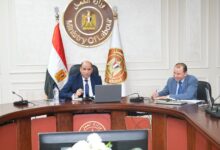 وزير العمل يعلن الانتهاء من فحص أوراق 4 لجان عمالية تمهيدًا لاعتمادها