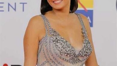 الفنانة بشرى