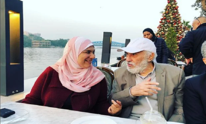 ابنة الفنان عبد الرحمن أبو زهرة :إن حالة والدها الصحية ليست مستقرة
