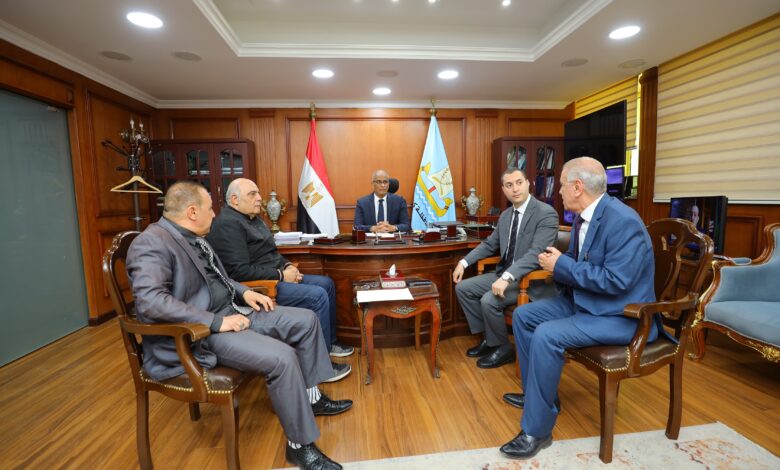 محافظ كفرالشيخ يبحث مع مستشارى النيابة الإدارية تعزيز الانضباط الإداري وتكامل العمل مع المحليات