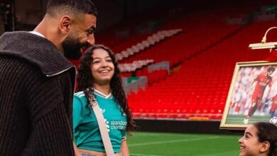مكة محمد صلاح تودع ليفربول على طريقتها الخاصة