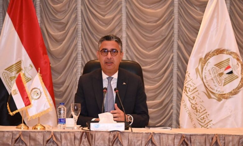 وزير التموين يتابع موسم توريد القمح والاستعداد مبكرآ لاستقبال عيد الأضحى المبارك