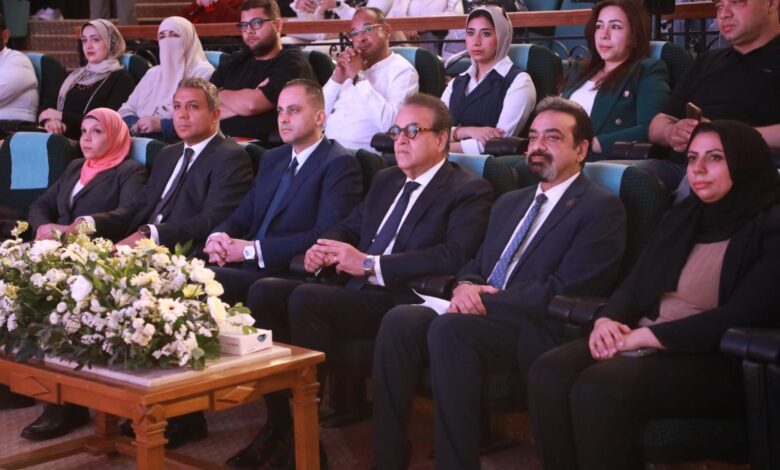 «الصحة» تنصح المواطنين بتأجيل السفر غير الضروري إلى المناطق المتأثرة بمرض الإيبولا