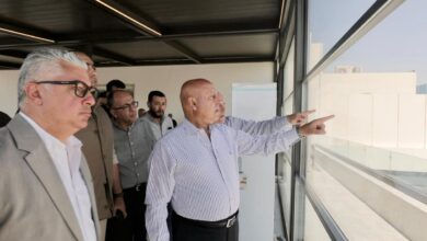 وزير النقل يجري جولة تفقدية بمشروع استكمال وتطوير ميناء السخنة