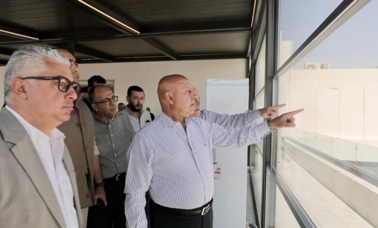 وزير النقل يجري جولة تفقدية بمشروع استكمال وتطوير ميناء السخنة