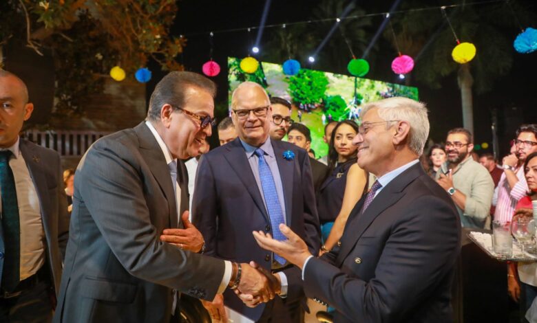 وزير الصحة يمثل مصر في احتفال اليوم الوطني السويدي بالقاهرة