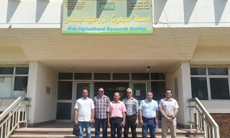 وفد التنمية المحلية يختتم زيارته لبني سويف لمتابعة مشروع مركز النباتات الطبية والعطرية بسمسطا