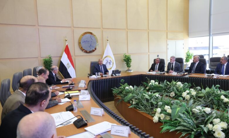 وزير النقل يترأس الجمعية التأسيسية لشركة تراست القناة لخدمات السفن