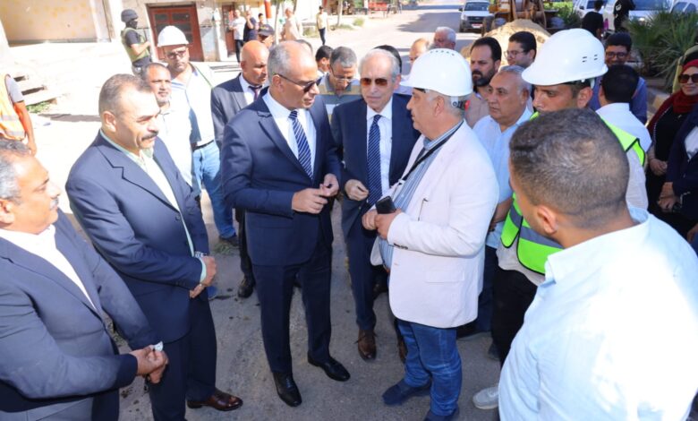 محافظ كفرالشيخ يتفقد أعمال تنفيذ مشروع شبكات الغاز الطبيعي بمدينة الرياض