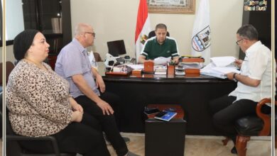 سكرتير العام محافظة بنى سويف يُناقش خلال اجتماعه بلجنة الموارد البشرية بديوان العام