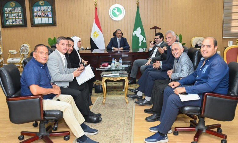 محافظ الشرقية يلتقى أعضاء مجلسي النواب والشيوخ بالمحافظة