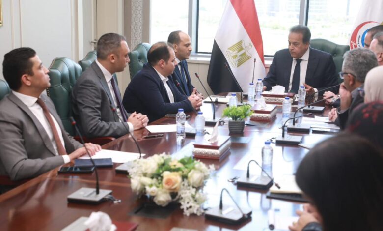 وزير الصحة يبحث مع شركتي STM وRVG تعزيز التعاون في المشروعات القومية والتحول الرقمي