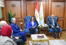 وزيرة التنمية المحلية ورئيسة المجلس القومي للمرأة تبحثان مع محافظ كفر الشيخ عدداً من الملفات التنموية