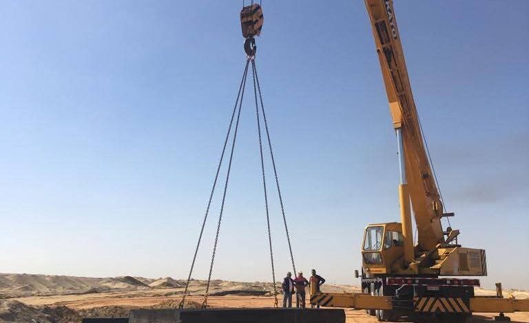 وزيرة الإسكان تتابع موقف تنفيذ المرافق والطرق لقطع أراضٍ سكنية بمساحة 1800 فدان