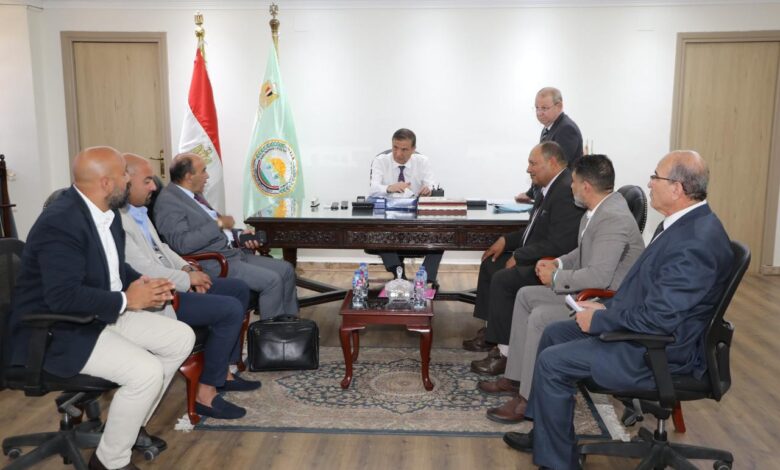 وزير الزراعة يبحث مع شعبة "بيض المائدة" وممثلي شركات البسترة والتجفيف لبحث آليات دعم المنتجين