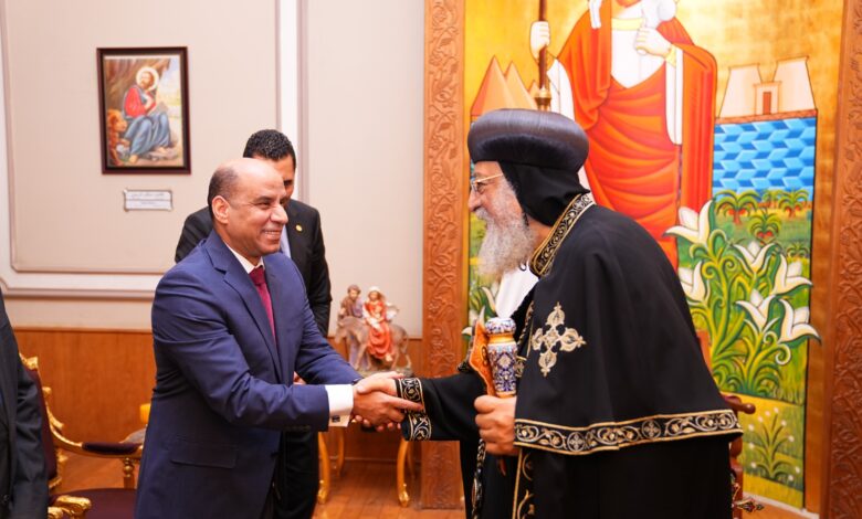 ووزير العمل يؤكدعلى اسم مصر نلتقي..الكلمةُ التي قالها البابا تواضروس واختصرت المشهد كاملًا