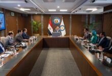 وزير البترول  يتابع مع قيادات شركة إيجاس سير العمل والتحديات الحالية