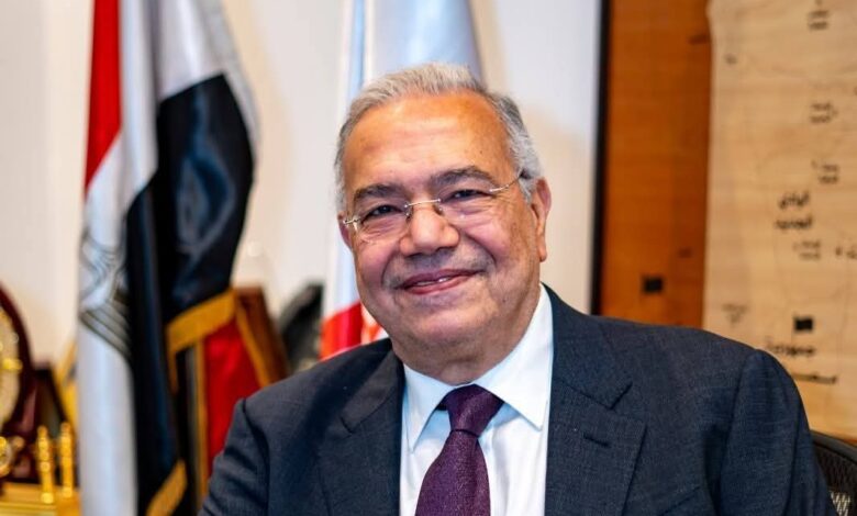 بيان صحفي المصريين الأحرار: الحكومة مطالبة بكشف الحقيقة كاملة.. فلا يجوز أن يُفرض ترشيد الإنفاق على المواطن ويُستثنى منه الجهاز الإداري للدولة