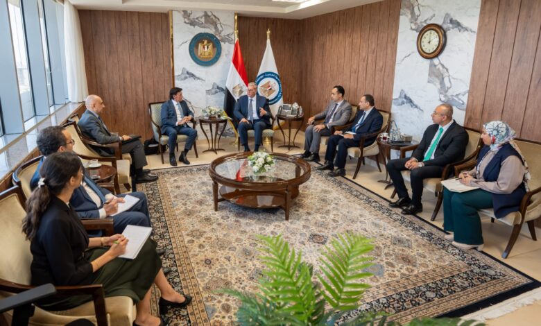 وزير البترول يبحث مع رئيس دانة غاز الإماراتية خطط التوسع في الاستثمارات وزيادة إنتاج الغاز من حقول الدلتا