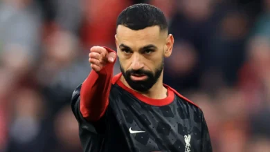 تقارير صحفية بريطانية ترجح "تراجع" محمد صلاح في قرار بالرحيل من ليفربول