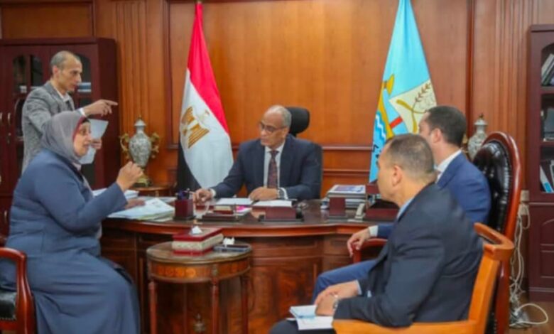 غادة النحاس..تناقش عدد من الملفات الحيوية ومشكلات الدوائر