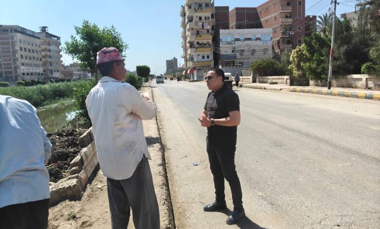 رفع كفاءة النظافة العامة بمداخل ومخارج مدينة قلين