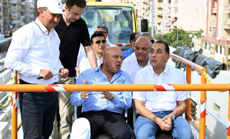 رئيس الوزراء يتفقد سير العمل بمشروع المرحلة الأولى من مترو الإسكندرية