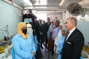 وزير العمل ومحافظ البحر الأحمر يختتمان الجولة بتفقد وحدة التدريب المتنقلة بالغردقة