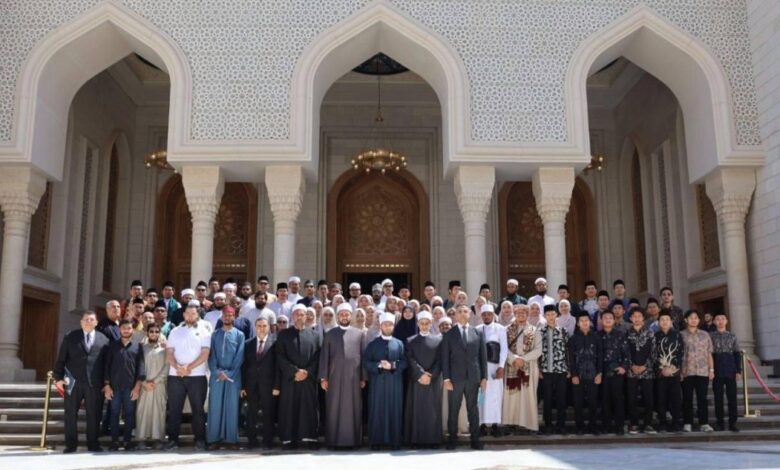 "الأعلى للشئون الإسلامية" يحتفي بتخرج 76 طالبًا وافدًا من 7 دول